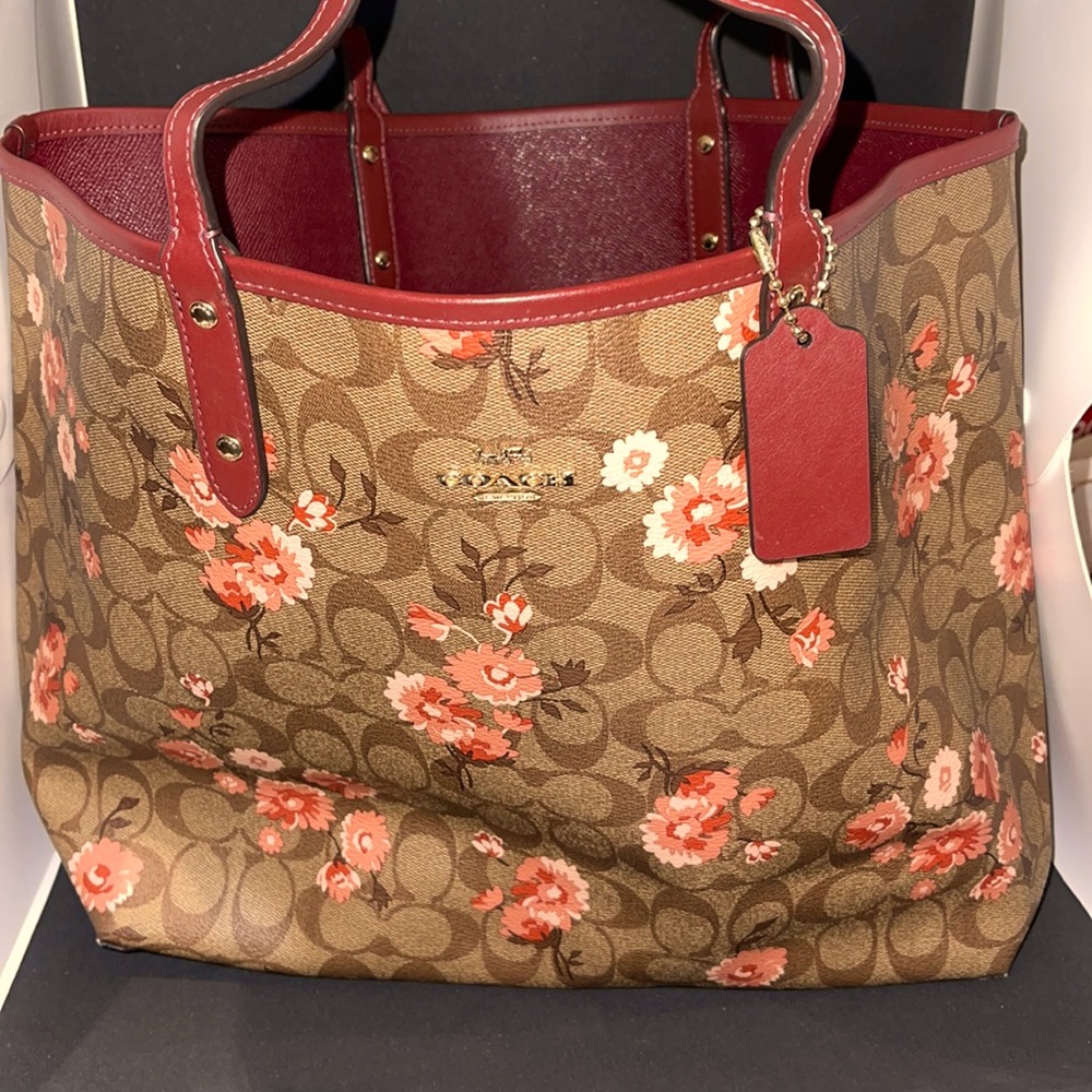 Larger size Reversible coach purse